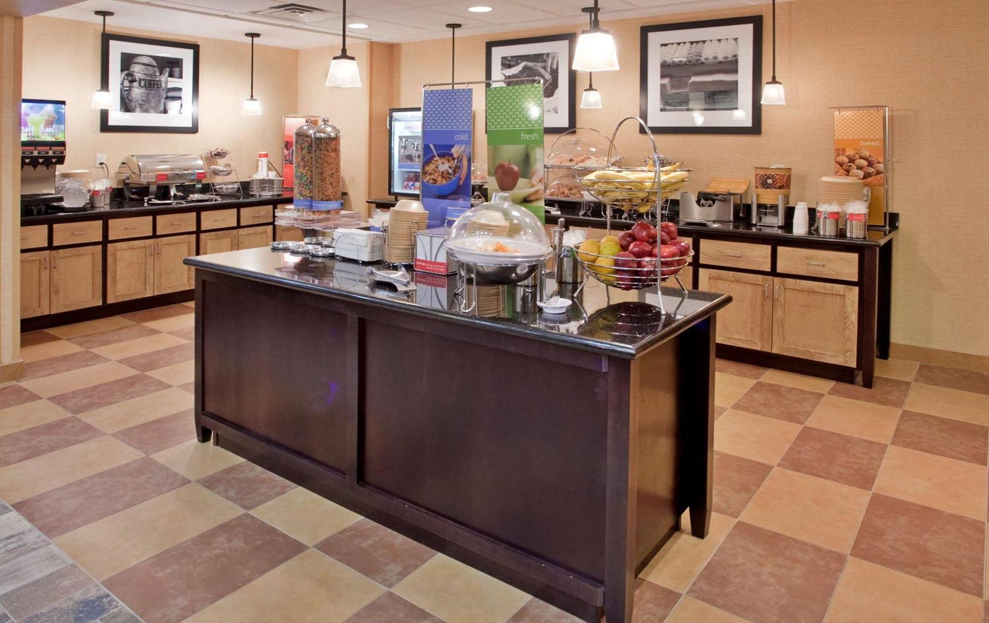 Hampton Inn & Suites Dickinson Nd Buitenkant foto